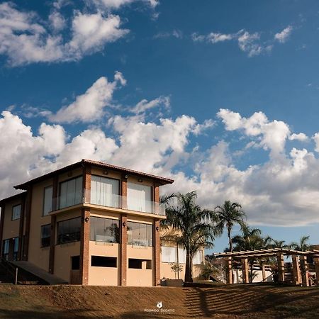 Hotel Imperium Village Sarapuí Exteriör bild